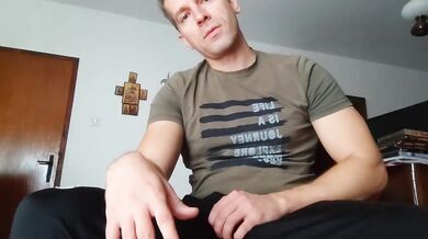 Her roommate makes him gag on his first blowjob while dirty talking