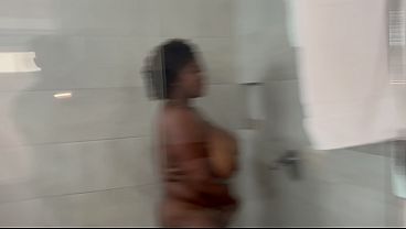 Behind the Scenes with Natural Big Boobs Black MILF, Alicia MILF