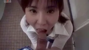 Shiori Kamiya sucks cock at toilet