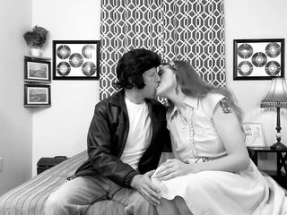 ATOMIC BOMBSHELL: Greaser Screws T-girl In B&W