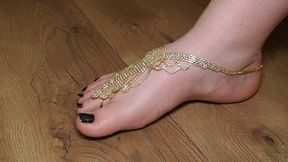 Lesson 35 - Learning to Serve My Feet