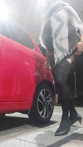 Service station