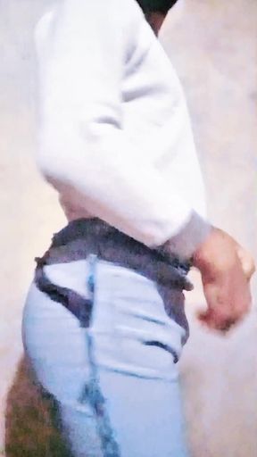 Desi boy pant shirt inside out showing ass