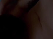 Mi amiga lesbiana cariñosa y me agarra las tetas con los pezones parados mientras me chupa la vagina