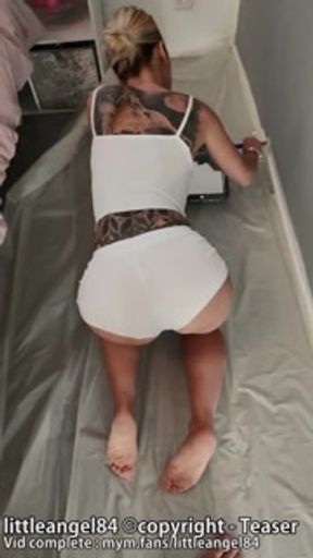 Littleangel84 - Baisée pendant que je repeins ma chambre