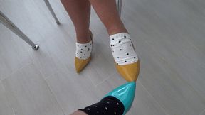 Toe Kissing and toe tapping 4SH