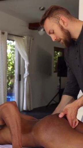 Eli gets his hole stretched by his giant personal trainer Bryce!