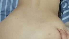 Mi hermanastra me muestra su ropa para ir al gimnasio. Terminamos teniendo anal. Big Ass Latina