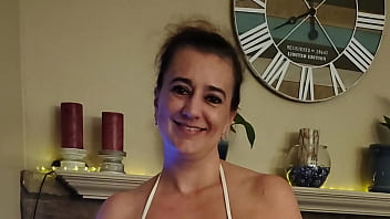 Slutwife gets pussy filled with cock while hubby is out