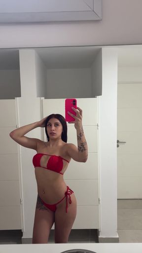 LATINA AMATEUR WITH BIG ASS SHOWS OFF HER CUTENESS IN SOLO PORN VIDEO
