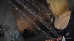 Adalind Gray Has Shower Fun - Alt Erotic