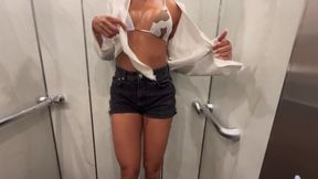 Horny Married Neighbor Cornered Me In The Elevator Cause Of My Tight Bikini - Who Is Lilly