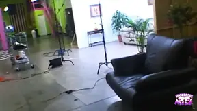 Amateur GF sucks rod while exposing her giant melons in a car's backseat