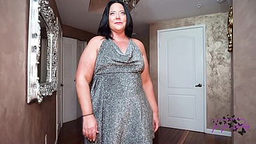 Big Booty Brunette MILF Calls BBC to Fuck Her