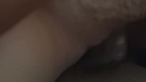 Crot Didalem Memek Pembantu Cantik - Awek Melayu