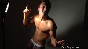 Miky Seal is flexing and looking good (he's a stud)