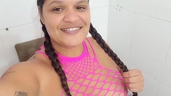 David do meu predio sempre vejo ele no elevador e me masturbo pensando nele