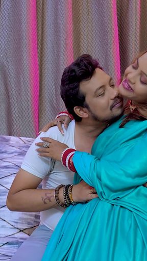 Husband and wife honeymooned and had hardcore sex in the middle of the sea   Clip 1