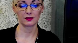 German MILF flashes cleavage on webcam