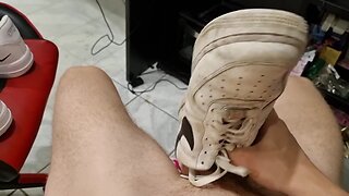 Toyed around with the gaming chair: a younger gamers story