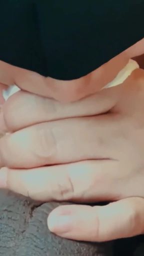 Stepson Suddenly Cum in Stepmom Mouth While She Was Sucking Him, Filled Her Mouth Whith His Cum but She Kept Sucking Him