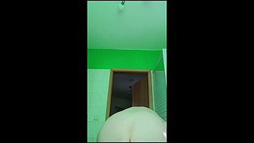 Solo Abtrocknen nach der Dusche