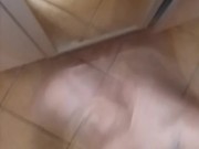 Cazzo duro e tanta sborra per la mia figliastra ubbidiente
