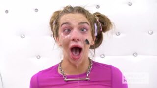 Sarışın Tiffany Watson sert bir anal ilişkiye giriyor