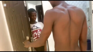 Avsugning, ridning, svart, pappa, man – hardcore-film med spinkiga tonårsslampor som knullas i röven