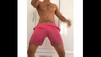 Novinho Bem Dotado Sem Cueca dan&ccedil_ando