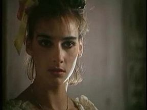 Whats the name of the blonde at 118