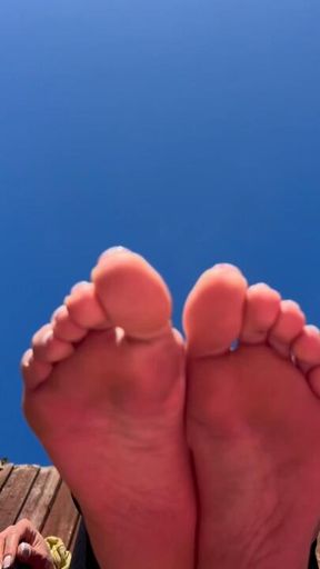 Soles & toe close up tease