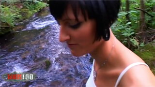 Film hardcore cu o adolescentă brunetă cu sâni mici, futută anal de Terry Kemaco