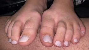 WHITE POLISHED LONG TOES FOOTJOB - HD