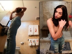 Amateur Blonde Teen Plays Solo with Toy Webcam Porn