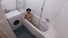 Join me in the tub for a steamy fuck with my small brown-haired girl - DOLLSCULT