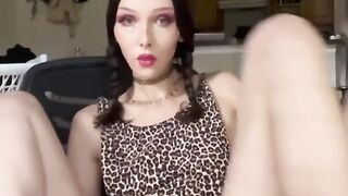 Trans nymph gapes bung and spoken roleplay