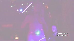 gang-bang et gloryhole dans un club echangiste.(13) pour ce jour voici la ...