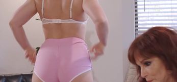 Syren and Serene’s Lesbian Indulgence
