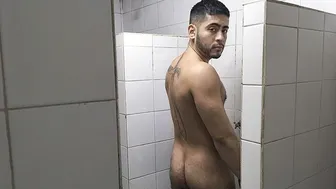 Latin amateur Licho gets his muscular ass fucked raw by a stud in public showers