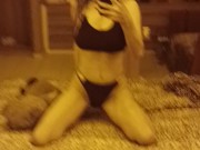 Ce faceți mie mie dor de iubitul meu așa că am.favug un video sal escit sa vina sa mă futaa