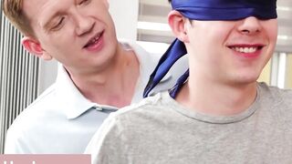 Blindfolded Sex Game With My Hot Boyfriend - Amateur Couple