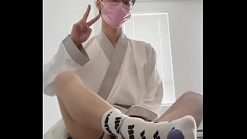 asian hanfu femboy twink kneeling white socks huge cumshot