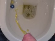 I fucked an alien and now my piss is flourescent yellow!!👽
