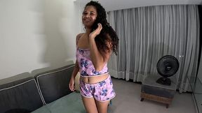 ele me levou para a casa dele e me colocou para chupar