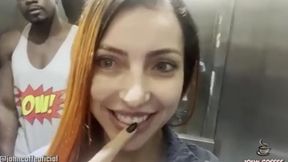 ela queria era foder comigo, se exibindo no elevador me chamou para foder no seu apto. melissa lisboa