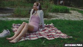 Teen Matty Mila Perez Loves Oily Footjobs & Blowjobs In The Pose