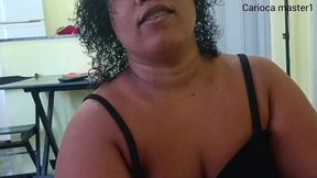 gozando na cara da amiga e ela rindo