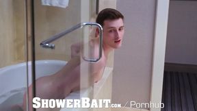 ShowerBait Multiracial Douche Smash With 2 Super-Naughty Bears