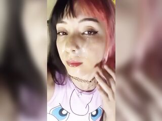 Do u like how my face looks overspread in cum?